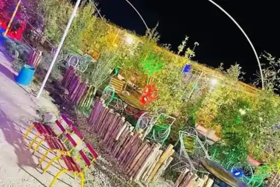 اقامتگاه بومگردی گل گز-1