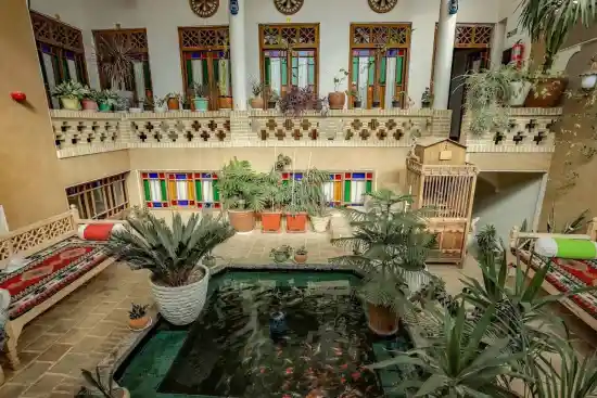 اقامتگاه بوم‌گردی حلما