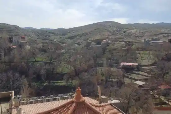 اقامتگاه بوم‌گردی ارگ کوهستان