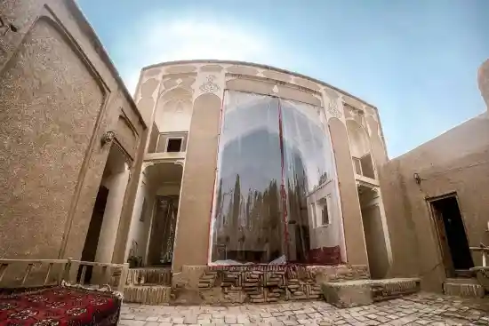 اقامتگاه بوم‌گردی خواجه ابومنصور ریابی