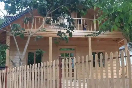 کلبه اردیبهشت-1