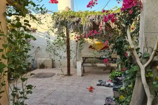 اقامتگاه بومگردی چندل