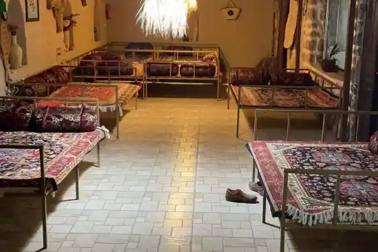 اقامتگاه بوم‌گردی مهیبند