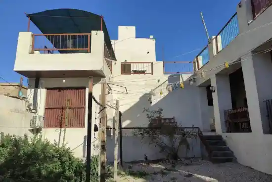 اقامتگاه بومگردی سرای باباحاجی-1