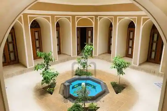 هتل خانه بلند