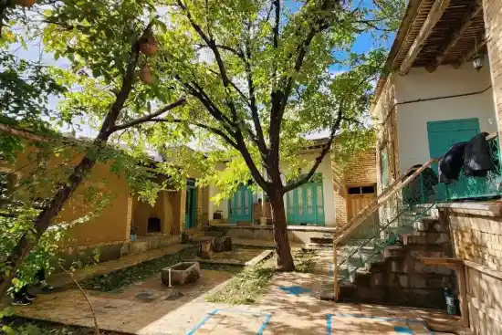 اقامتگاه بومگردی خانه جواهری-1