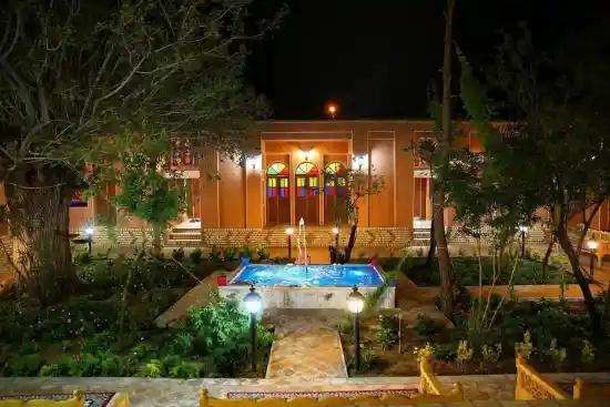 اقامتگاه بوم‌گردی خانه نخجیر