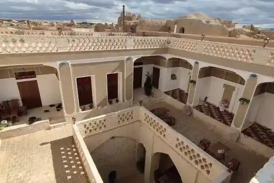 اقامتگاه سنتی بام نایین