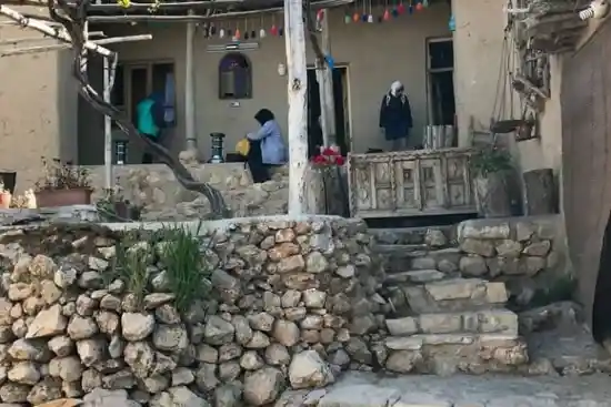 اقامتگاه بوم‌گردی سرای هما