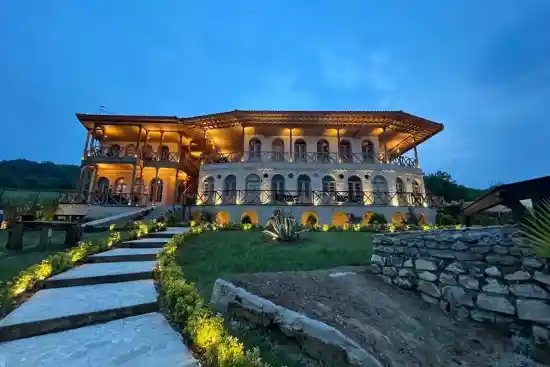 بوتیک هتل ونوشک