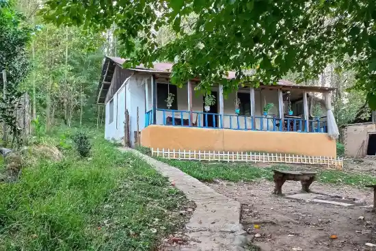 اقامتگاه بوم‌گردی فانوس