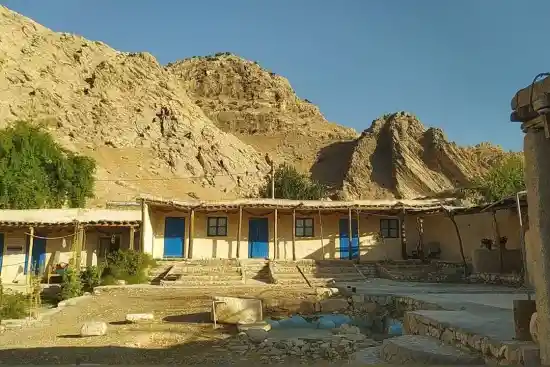 اقامتگاه بومگردی تاریشا ایذه-1