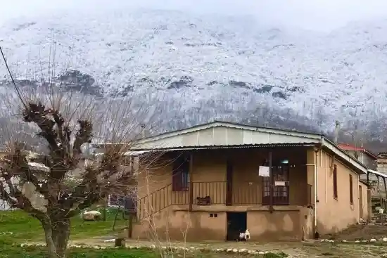 اقامتگاه بوم‌گردی اجه