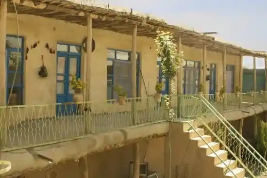 اقامتگاه بوم‌گردی آقبلاغ