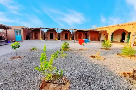 اقامتگاه بومگردی مروارید هنگام-1