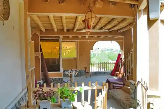 اقامتگاه بومگردی سرای صالح-1