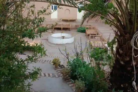 اقامتگاه بوم‌گردی نسترن-1