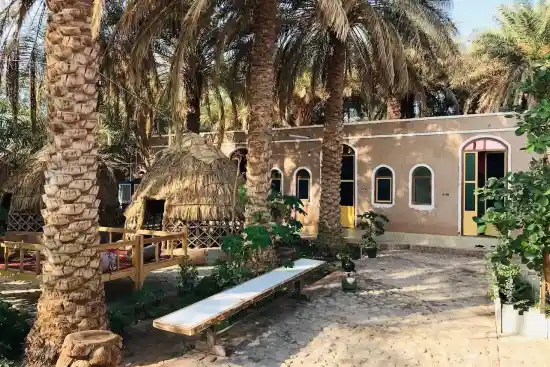 اقامتگاه بوم‌گردی آراتا