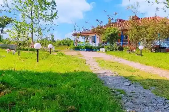 اقامتگاه بومگردی کاکوله-1