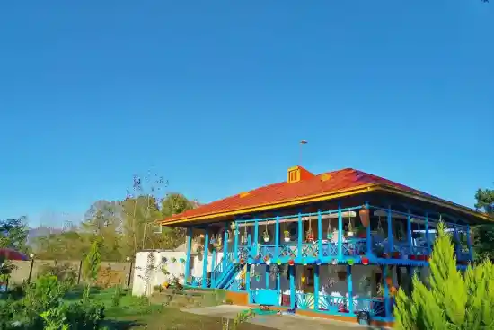 اقامتگاه بوم‌گردی نیاکان