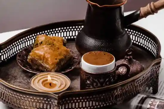 کافه هادومی-1