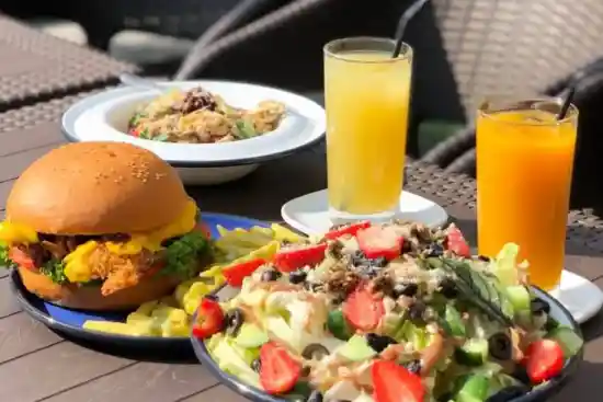 کافه فیل مریت-1