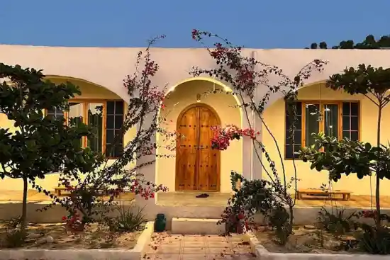 اقامتگاه بومگردی گاروم زَنگی-1