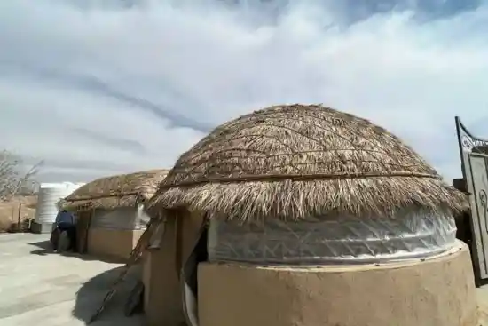 اقامتگاه بوم‌گردی ستاره کویر خوریان