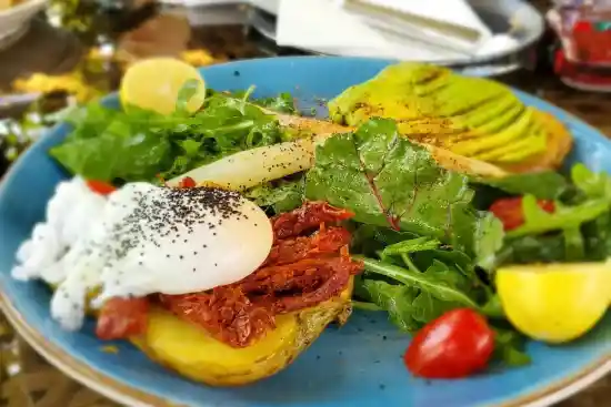 رستوران بنللی-1