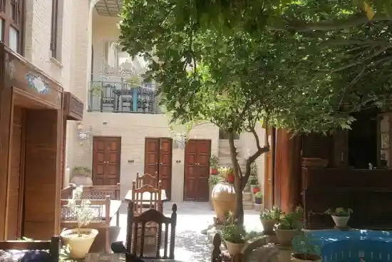 بوتیک هتل داروش