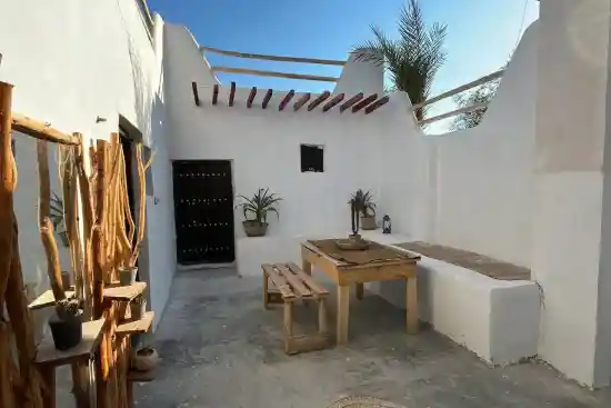 اقامتگاه بوم‌گردی بادگیران