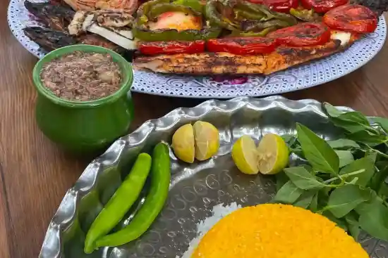 رستوران چلوپزی زعفرون-1