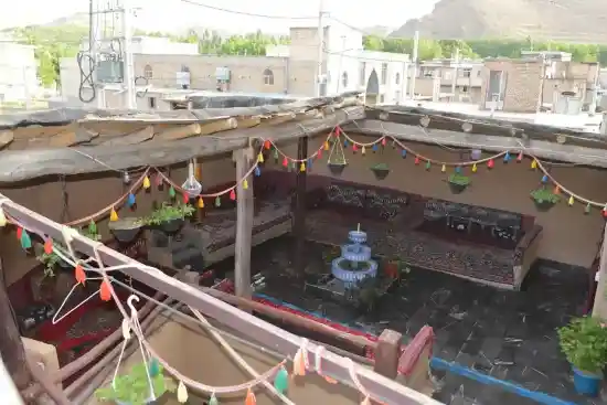 اقامتگاه بوم‌گردی گینای