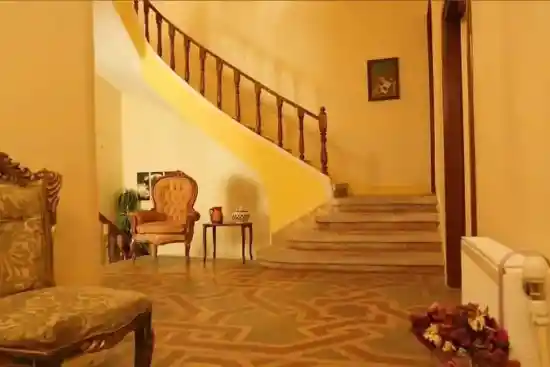 هاستل بی بی