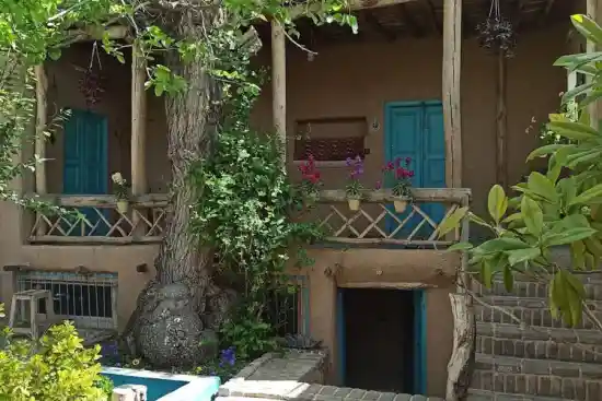 اقامتگاه بومگردی کنگ کهن