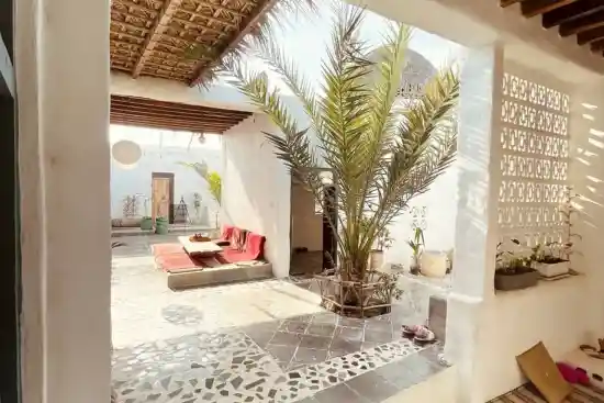 هاستل خانه حضور-1