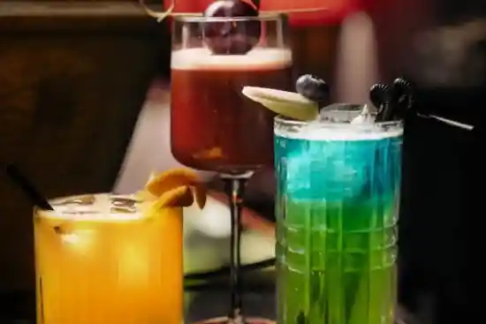 کافه کماکان-1