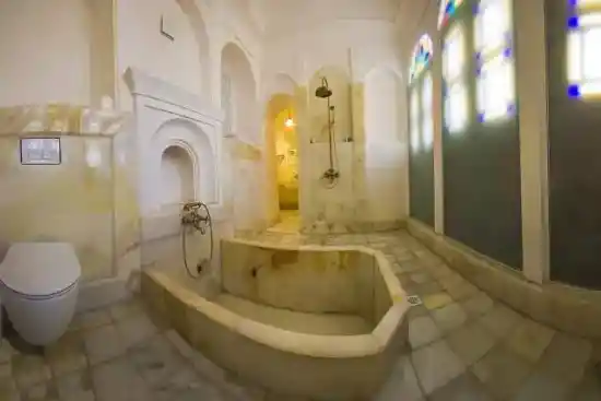 هتل خانه عامری ها-1