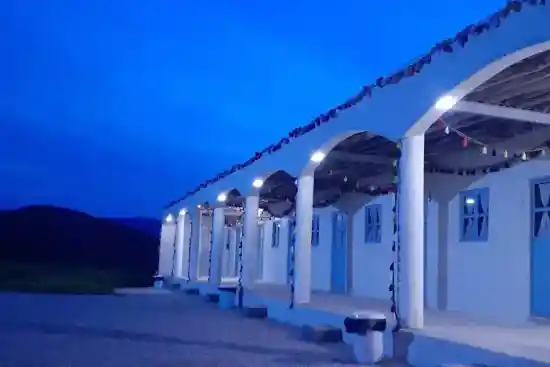 اقامتگاه بومگردی مهستان-1