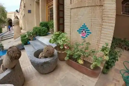 هتل باغ مشیرالممالک یزد-1