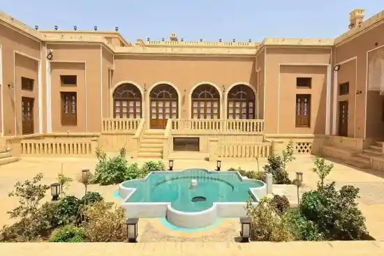 اقامتگاه بومگردی خانه حقیقت