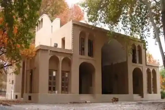 هتل باغ پهلوان پور مهریز-1