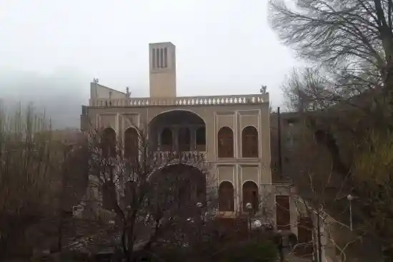 اقامتگاه بومگردی حاجی خان-1