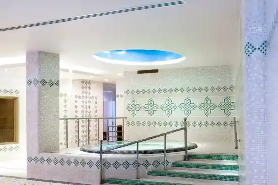 هتل زندیه شیراز