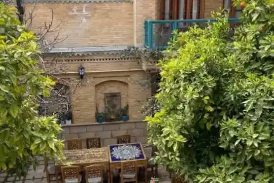 اقامتگاه سنتی عمارت جمشیدیه