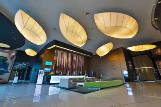 هتل فرودگاهی رکسان