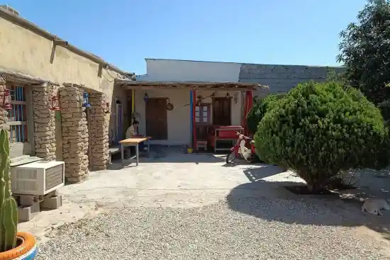 اقامتگاه بومگردی ناخدا علی