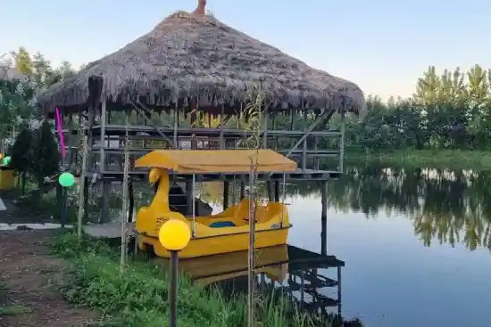 اقامتگاه بومگردی باغ ریحان