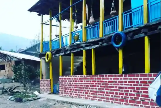 اقامتگاه بوم‌گردی کراتچال