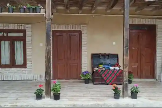 اقامتگاه بومگردی پرچین-1